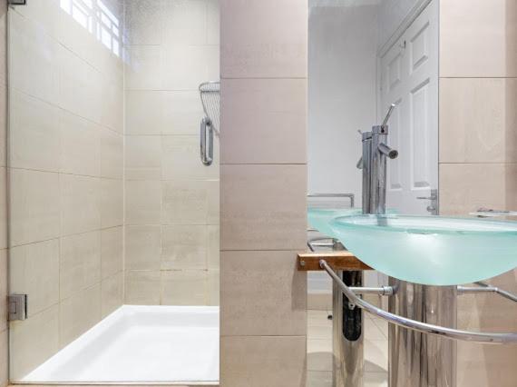 Chelsea Snug With Garden Апартаменты Лондон